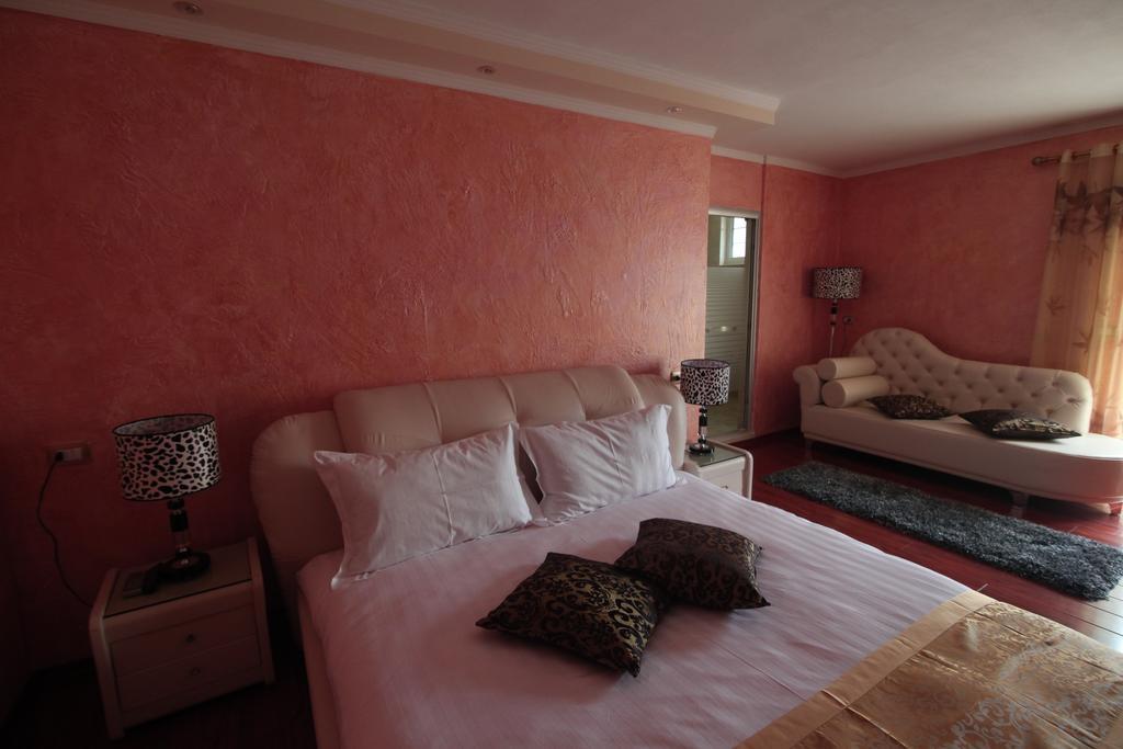 Carmen Hotel